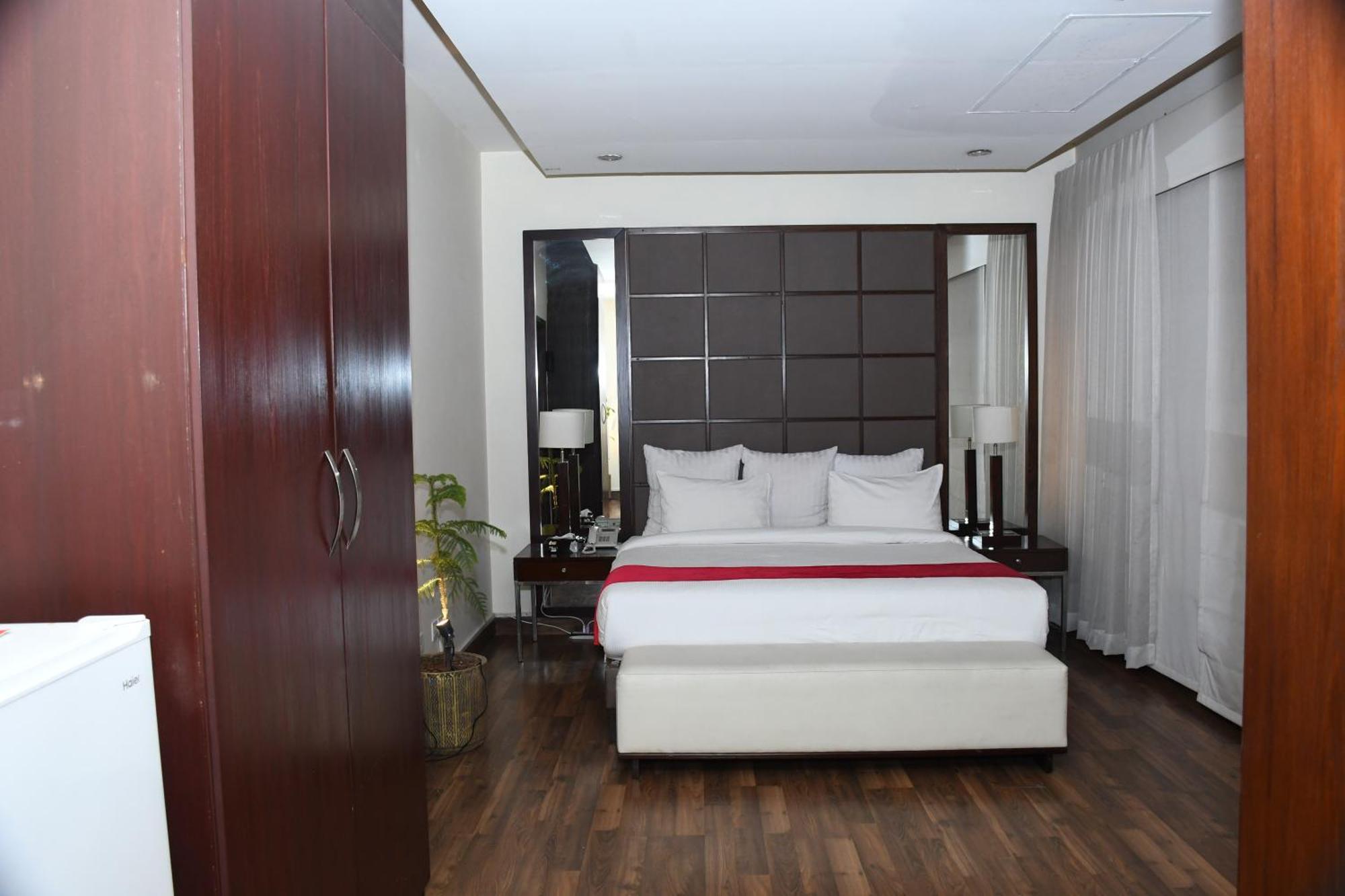 Rockville House Managed & Operated By Serai Boutique Hotels And Resorts イスラマバード エクステリア 写真